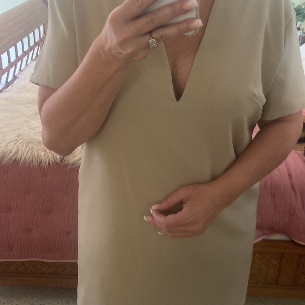 Cute dress nwot lined